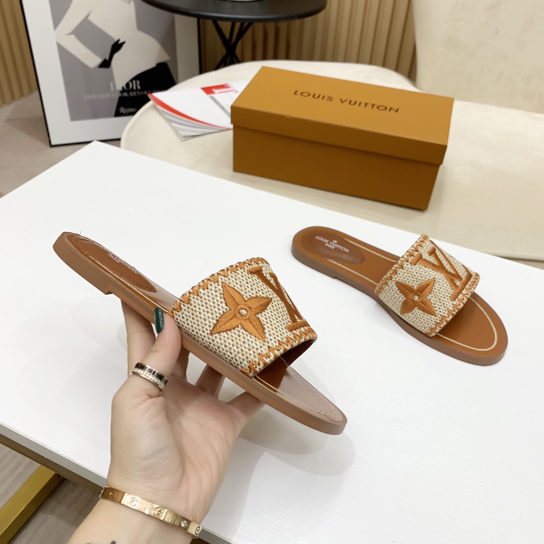 Louis Vuitton Lock It Flat Mule - PerfectKickZ