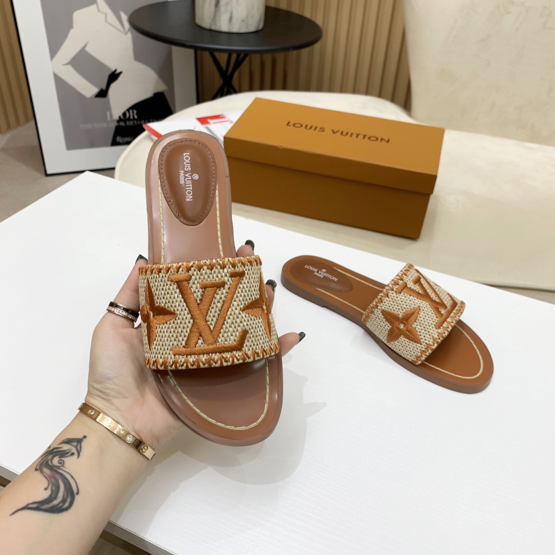 Louis Vuitton Lock It Flat Mule - PerfectKickZ