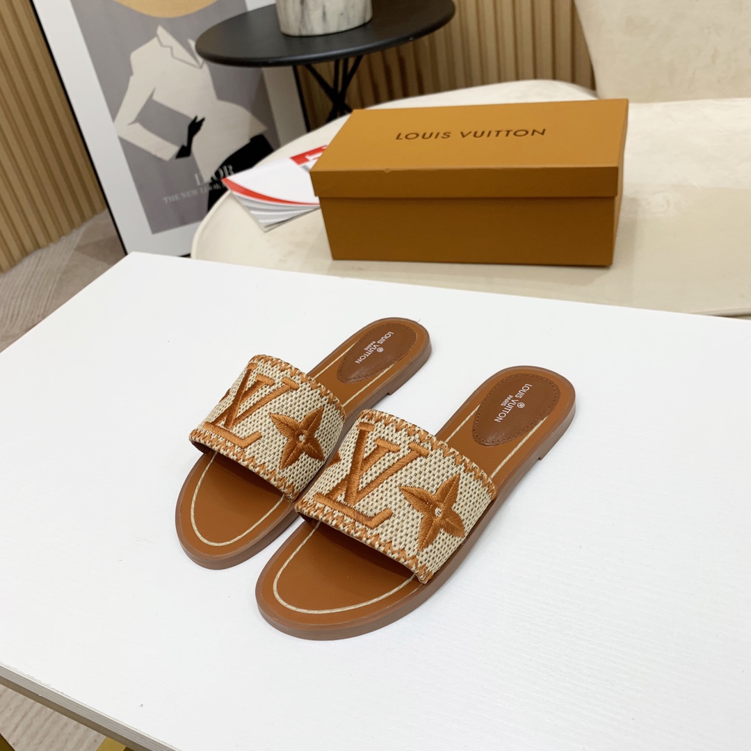 Louis Vuitton Lock It Flat Mule - PerfectKickZ