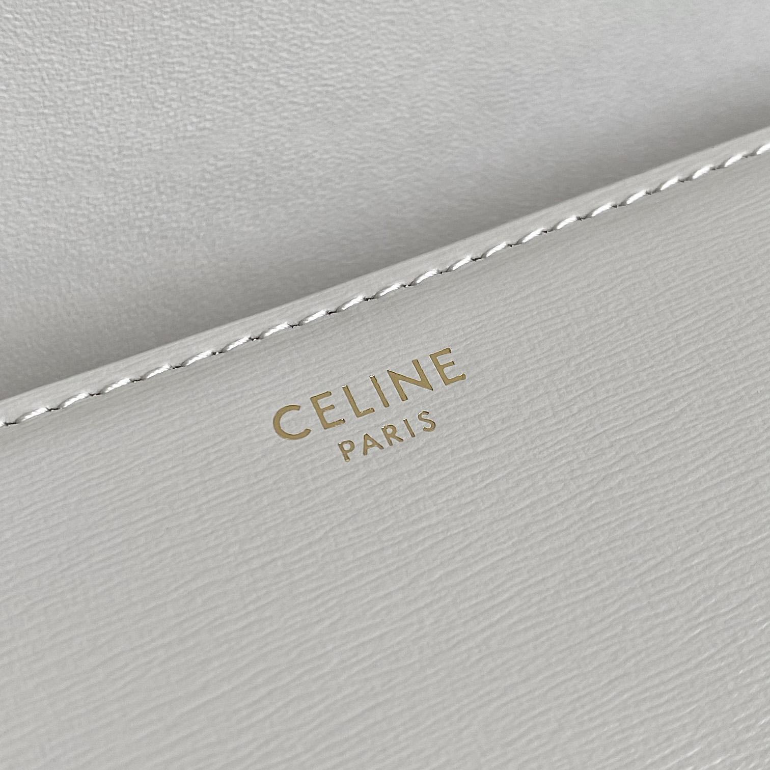 Celine Chain Shoulder Bag Triomphe In Shiny Calfskin - 