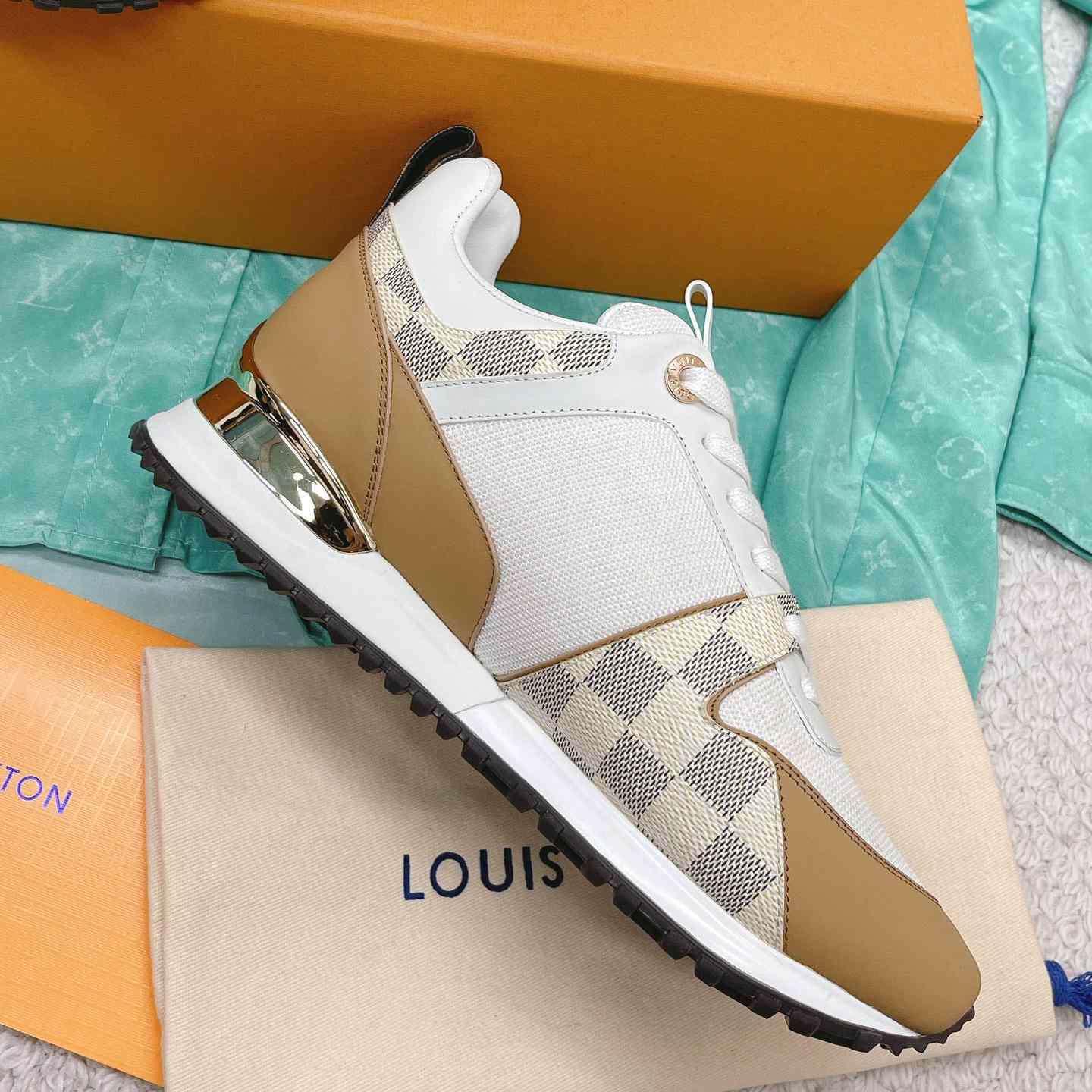 Louis Vuitton Run Away Sneaker   (upon uk size)  1AAWFD - PerfectKickZ