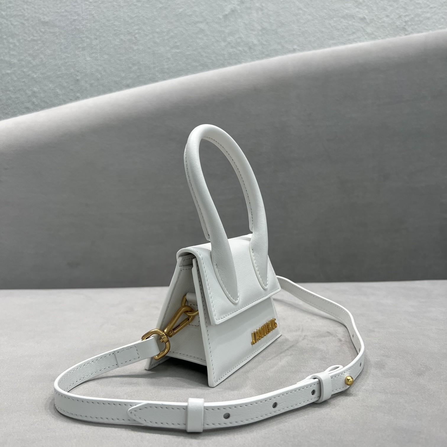 Jacquemus Le Chiquito Signature Leather Mini Handbag(12-8-5cm) - PerfectKickZ