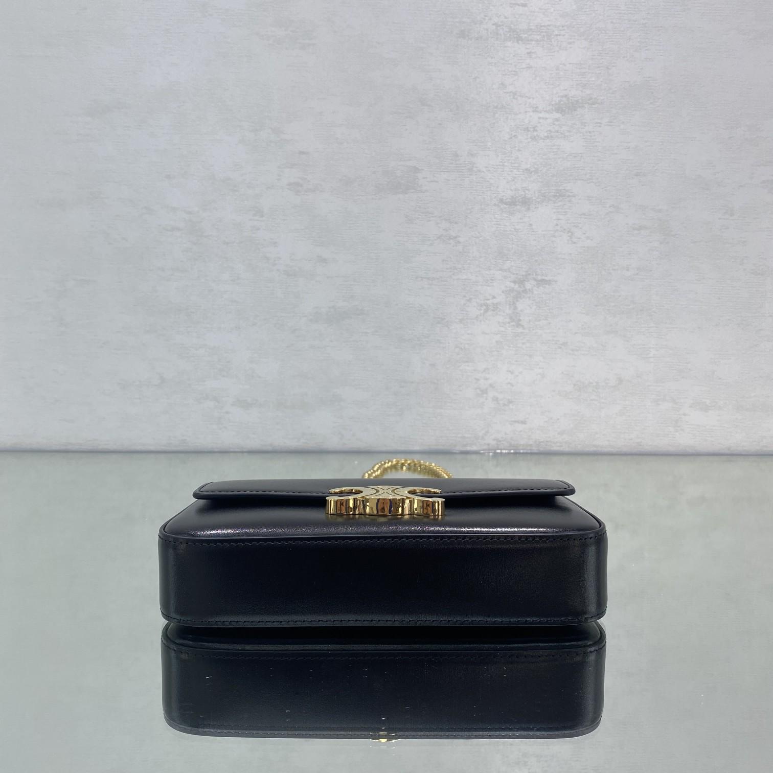 Celine Chain Box Triomphe Bag In Shiny Calfskin - 