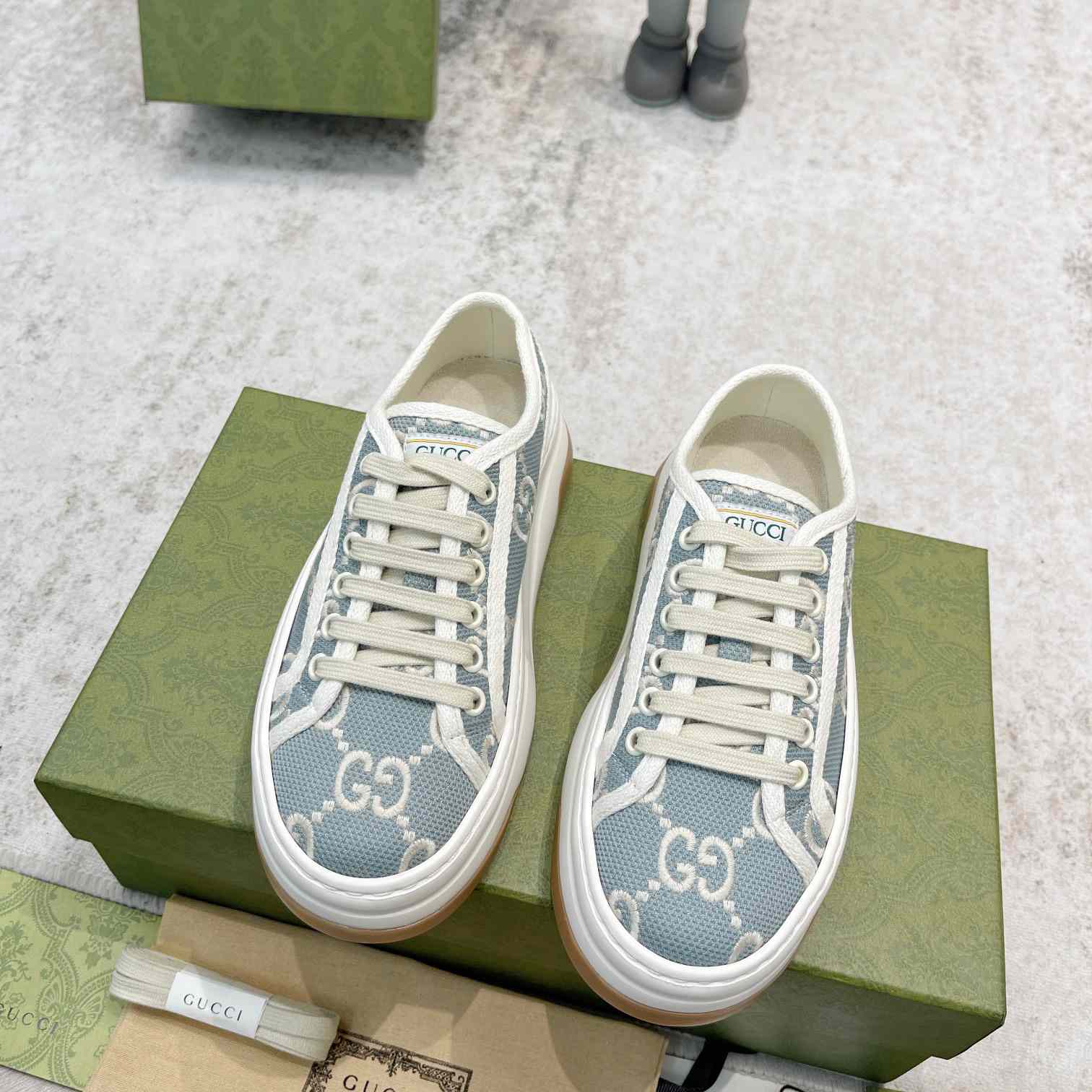 Gucci Women's GG Sneaker - PerfectKickZ