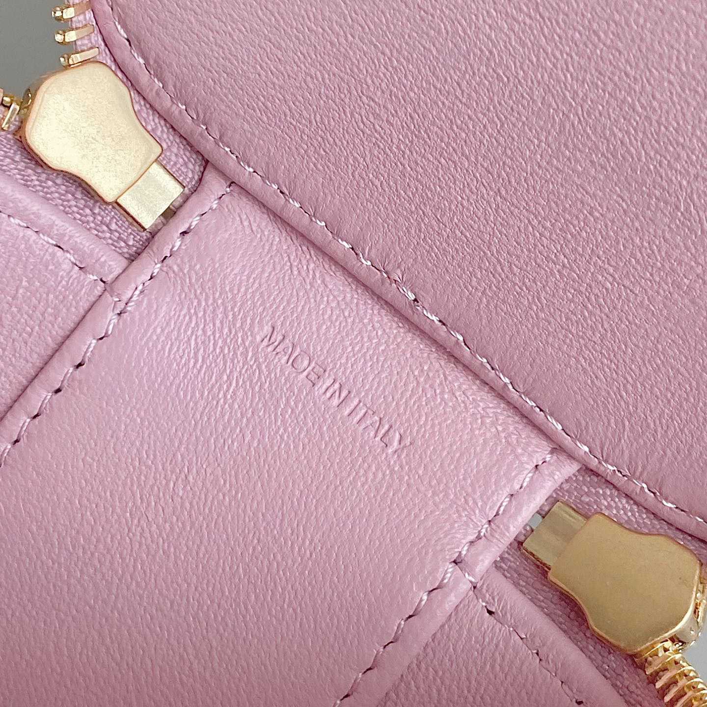 Celine Mini Vanity Case In Smooth Calfskin - PerfectKickZ