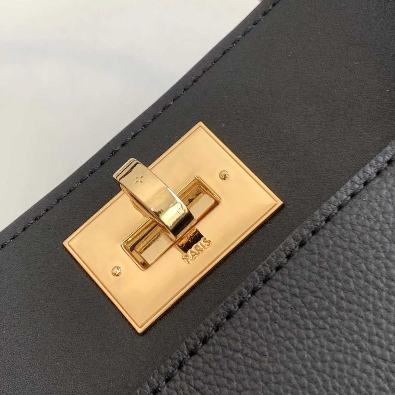Louis Vuitton On My Side MM   M53826 - PerfectKickZ