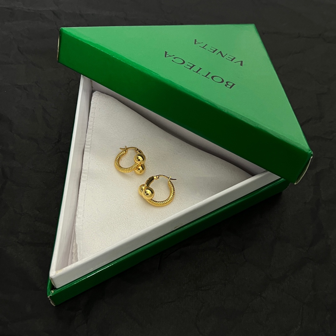 Bottega Veneta Intreccio Hoop Earrings - PerfectKickZ