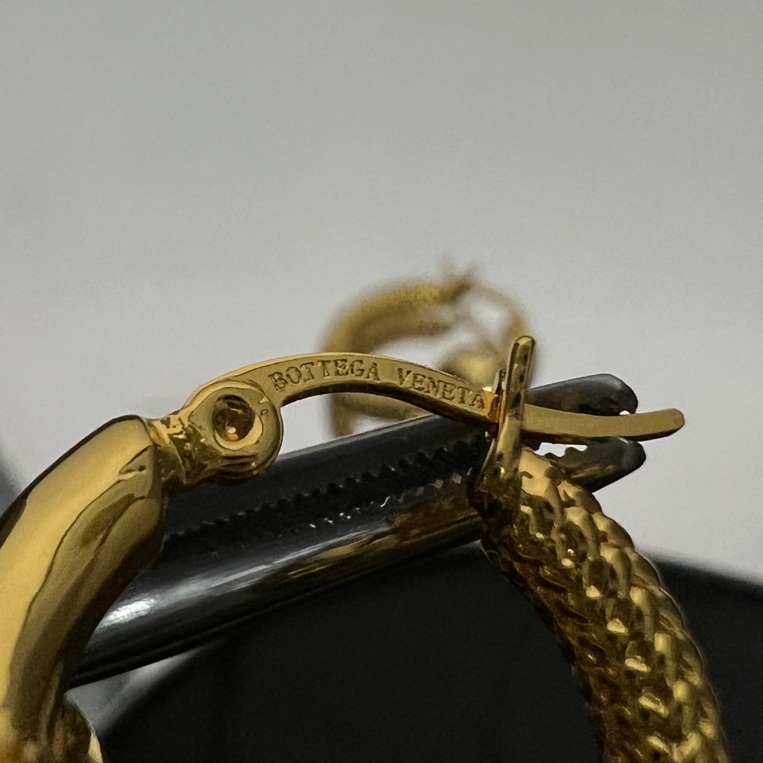 Bottega Veneta Intreccio Hoop Earrings - PerfectKickZ