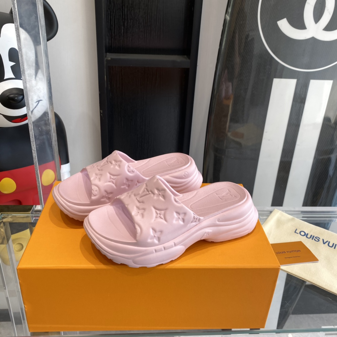 Louis Vuitton Pool 55 Flat Comfort Mule - PerfectKickZ
