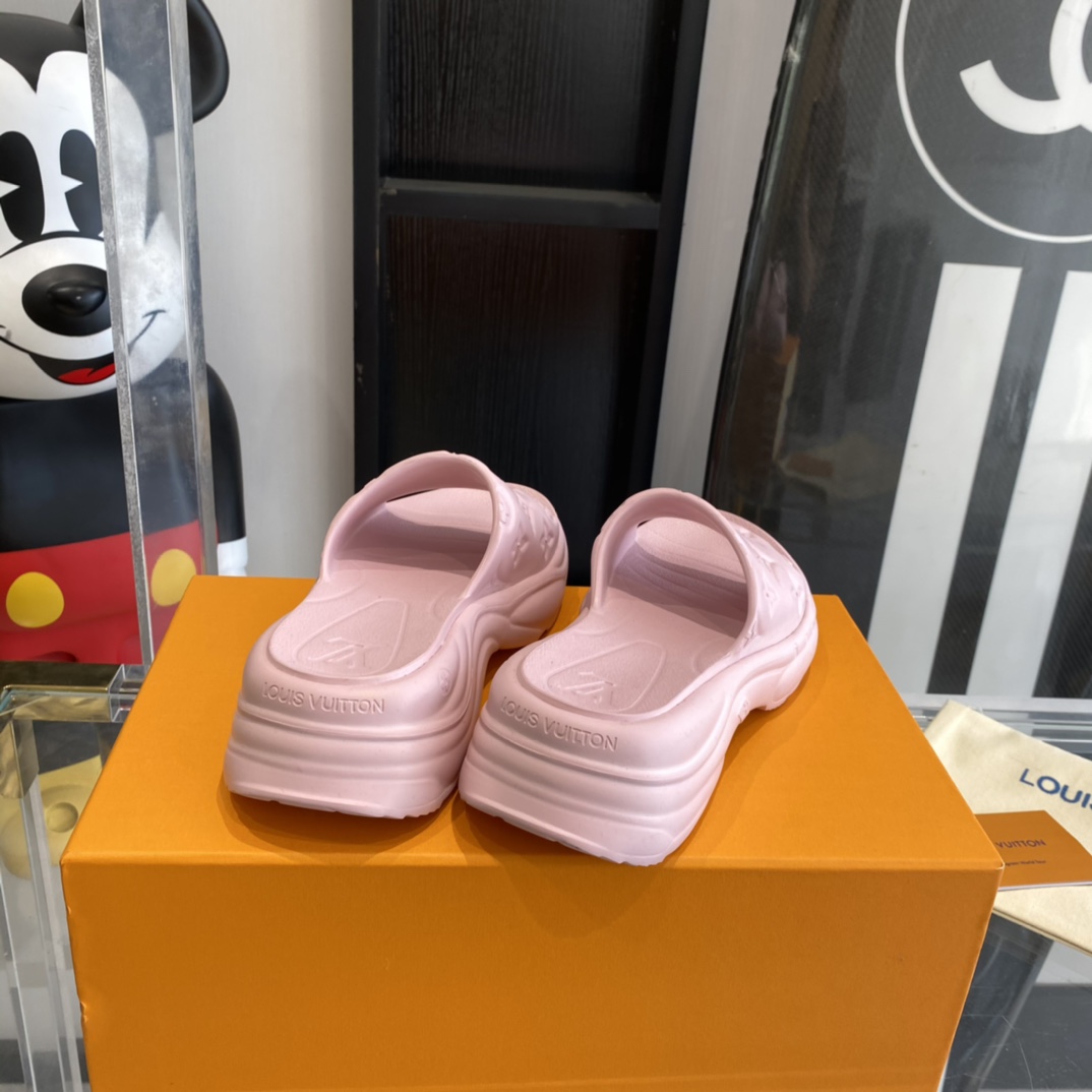 Louis Vuitton Pool 55 Flat Comfort Mule - PerfectKickZ
