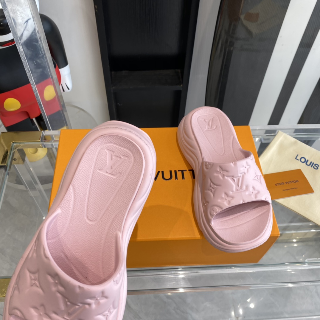 Louis Vuitton Pool 55 Flat Comfort Mule - 