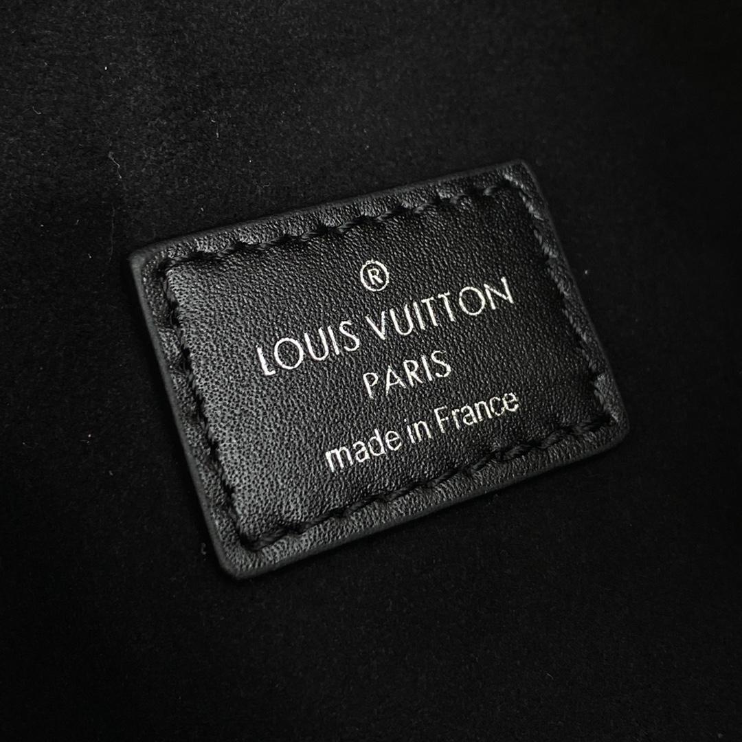 Louis Vuitton Side Trunk (21x14x6cm)  M21709 - 