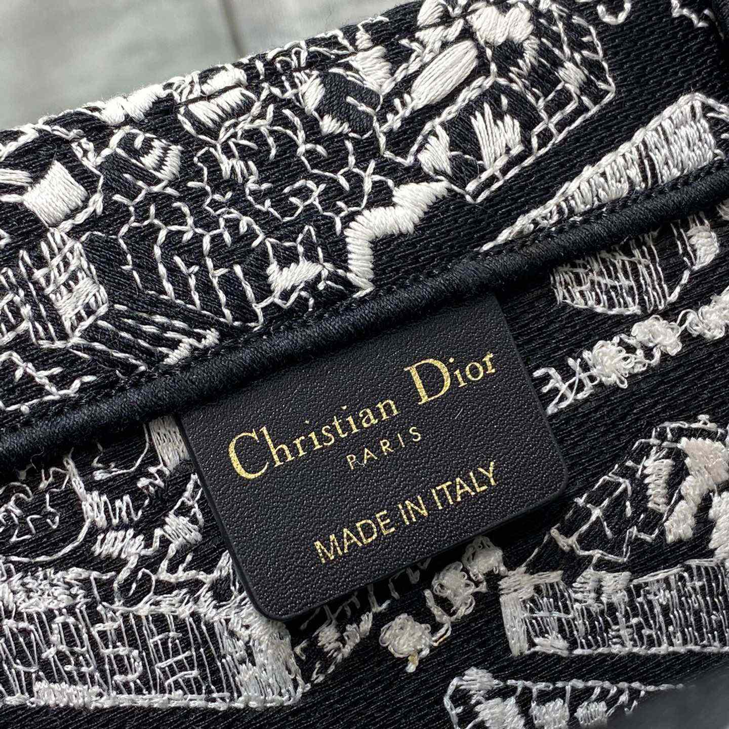 Dior Medium Dior Book Tote - PerfectKickZ