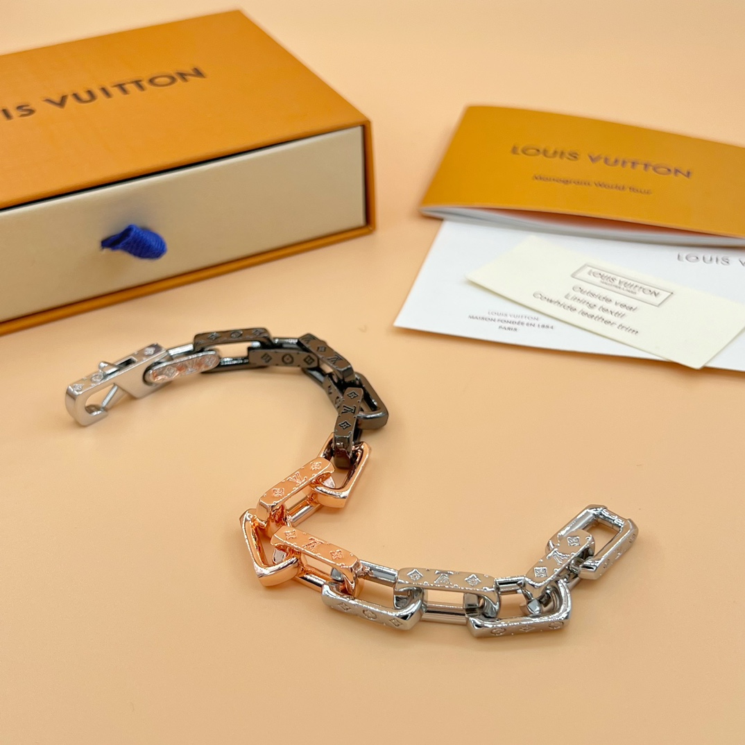 Louis Vuitton Monogram Chain Bracelet    M0998L - PerfectKickZ