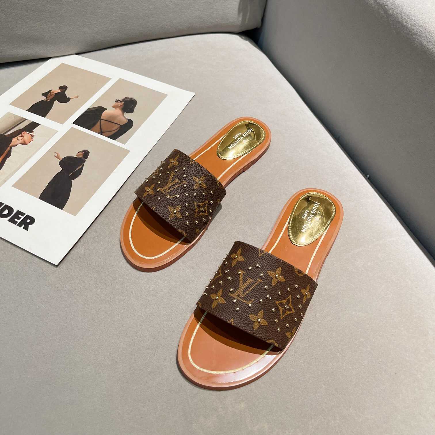 Louis Vuitton Lock It Flat Mule       1AAZYR - PerfectKickZ