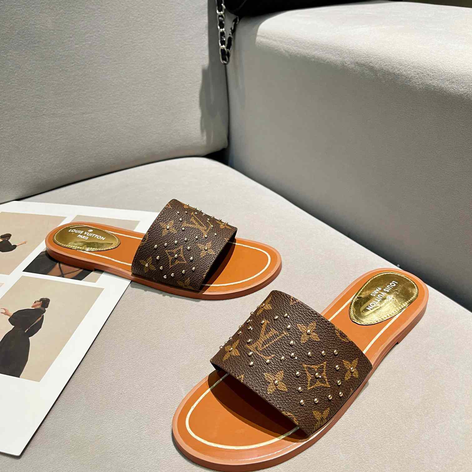 Louis Vuitton Lock It Flat Mule       1AAZYR - PerfectKickZ