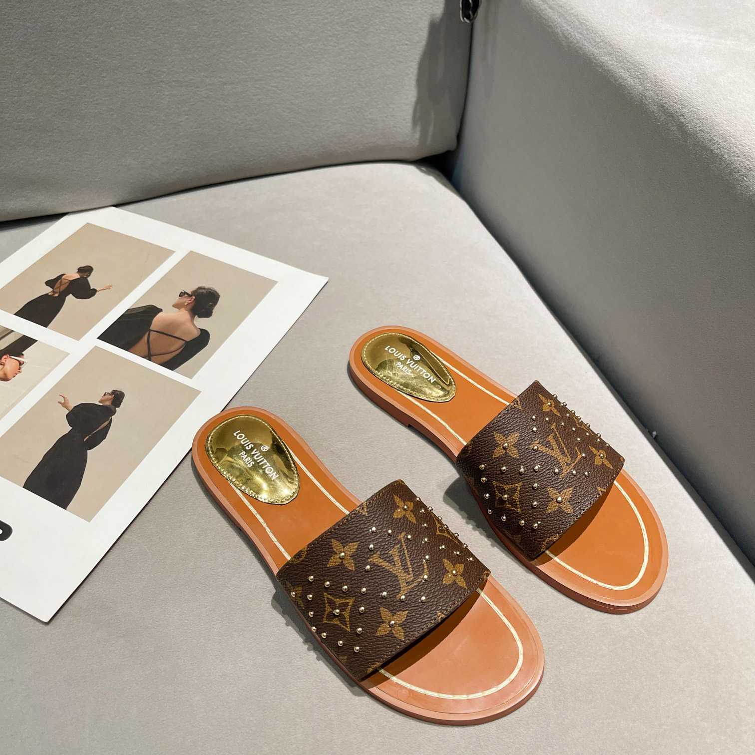 Louis Vuitton Lock It Flat Mule       1AAZYR - PerfectKickZ