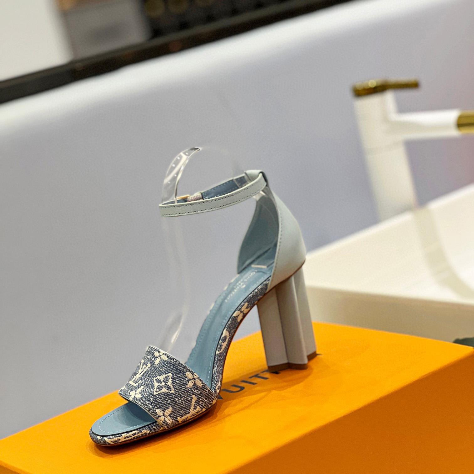 Louis Vuitton Silhouette Sandal     1AAZT5 - PerfectKickZ