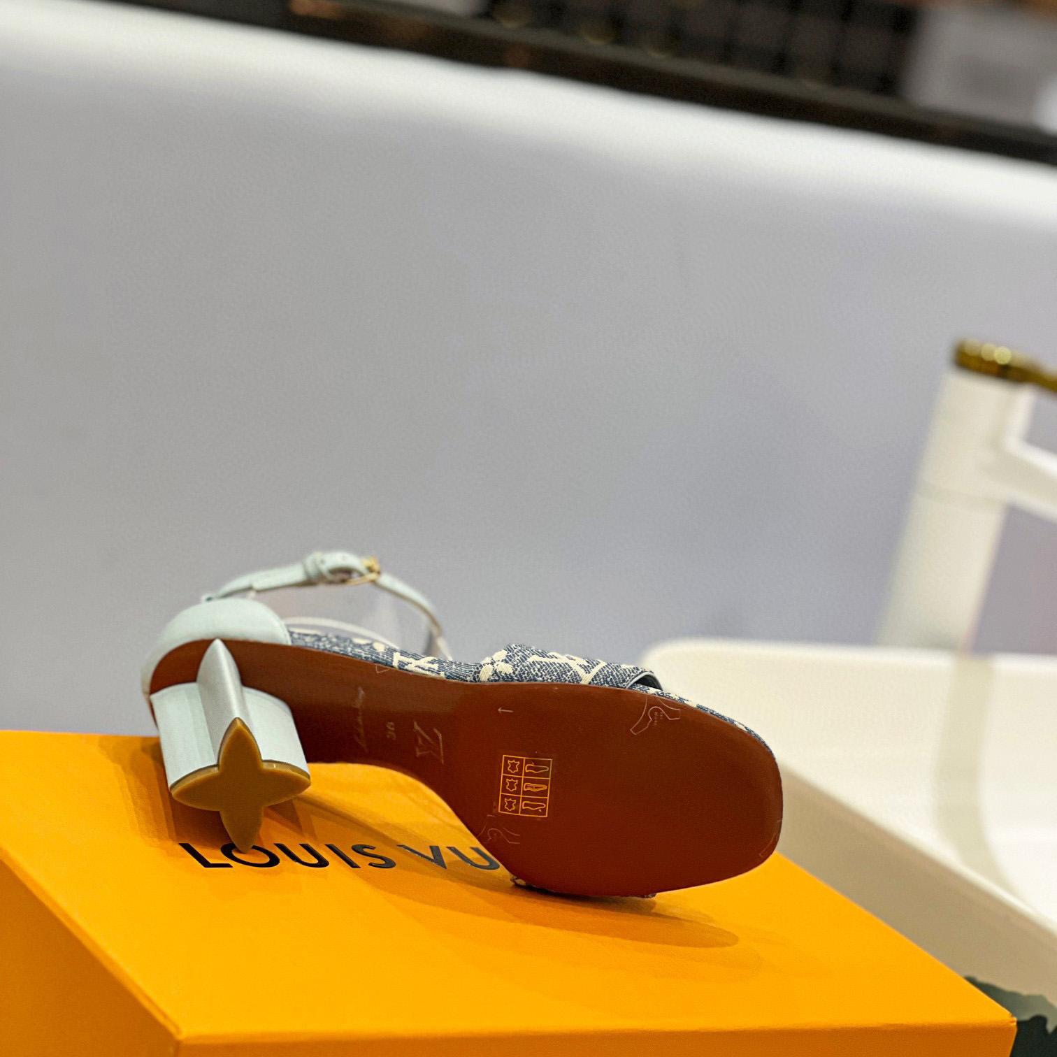 Louis Vuitton Silhouette Sandal     1AAZT5 - PerfectKickZ