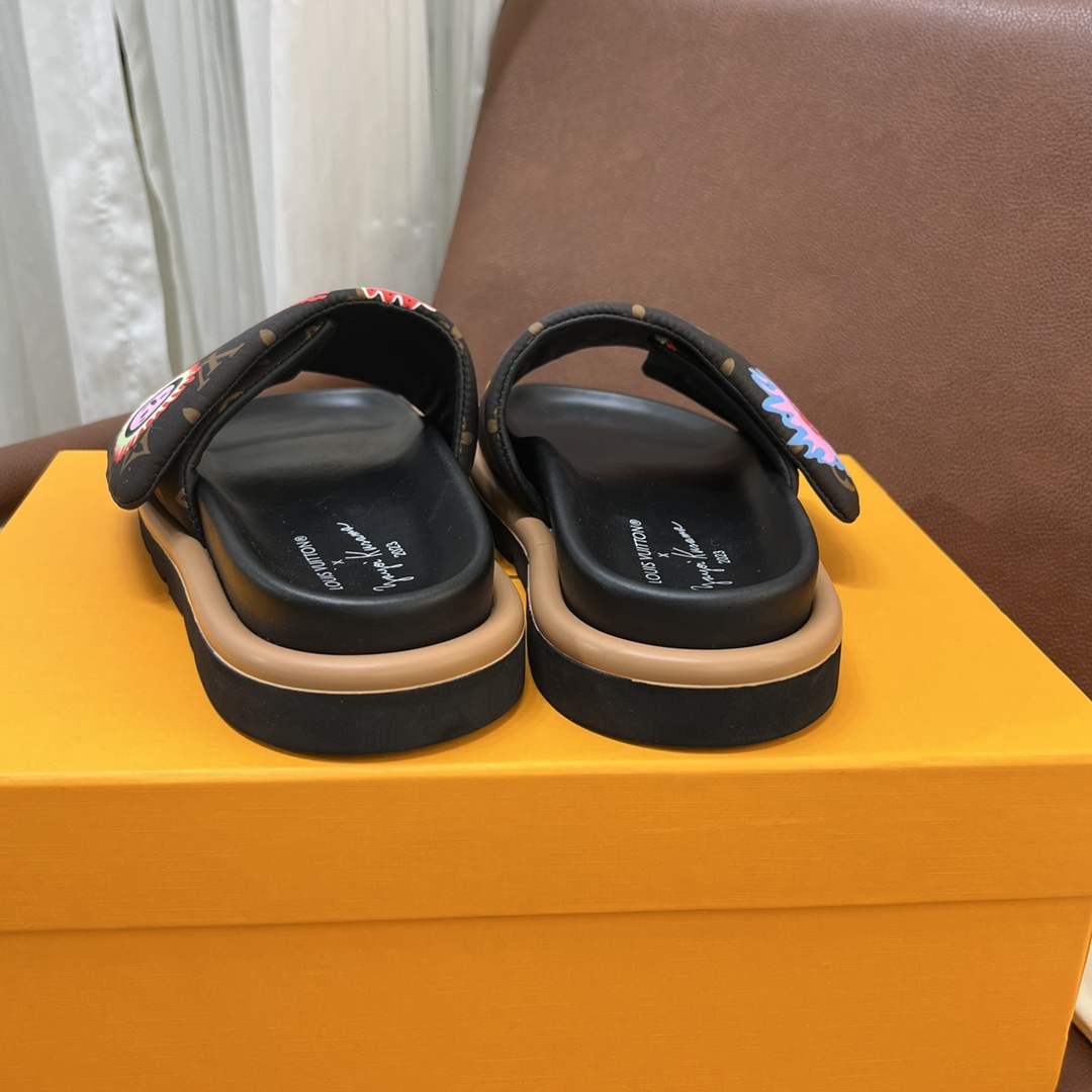 Louis Vuitton LV x YK Pool Pillow Flat Comfort Mule   1ABD8T - PerfectKickZ