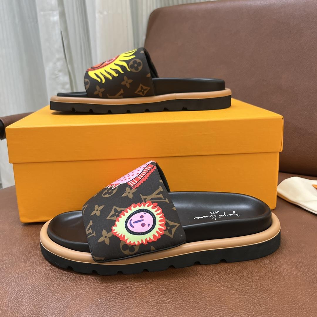 Louis Vuitton LV x YK Pool Pillow Flat Comfort Mule   1ABD8T - PerfectKickZ