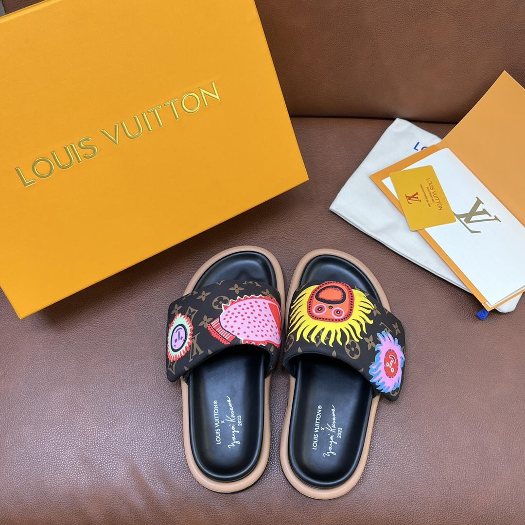 Louis Vuitton LV x YK Pool Pillow Flat Comfort Mule   1ABD8T - PerfectKickZ
