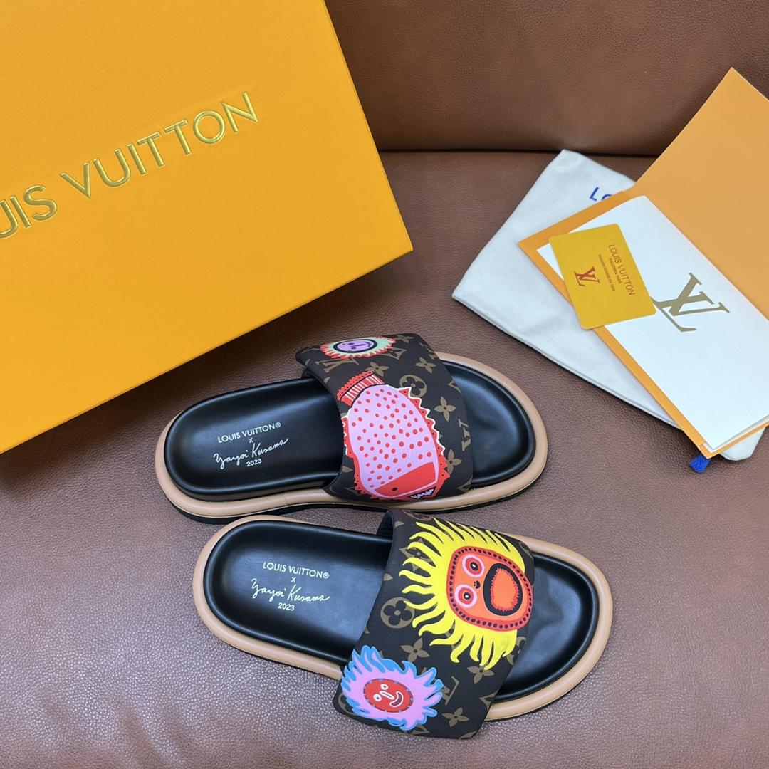 Louis Vuitton LV x YK Pool Pillow Flat Comfort Mule   1ABD8T - PerfectKickZ