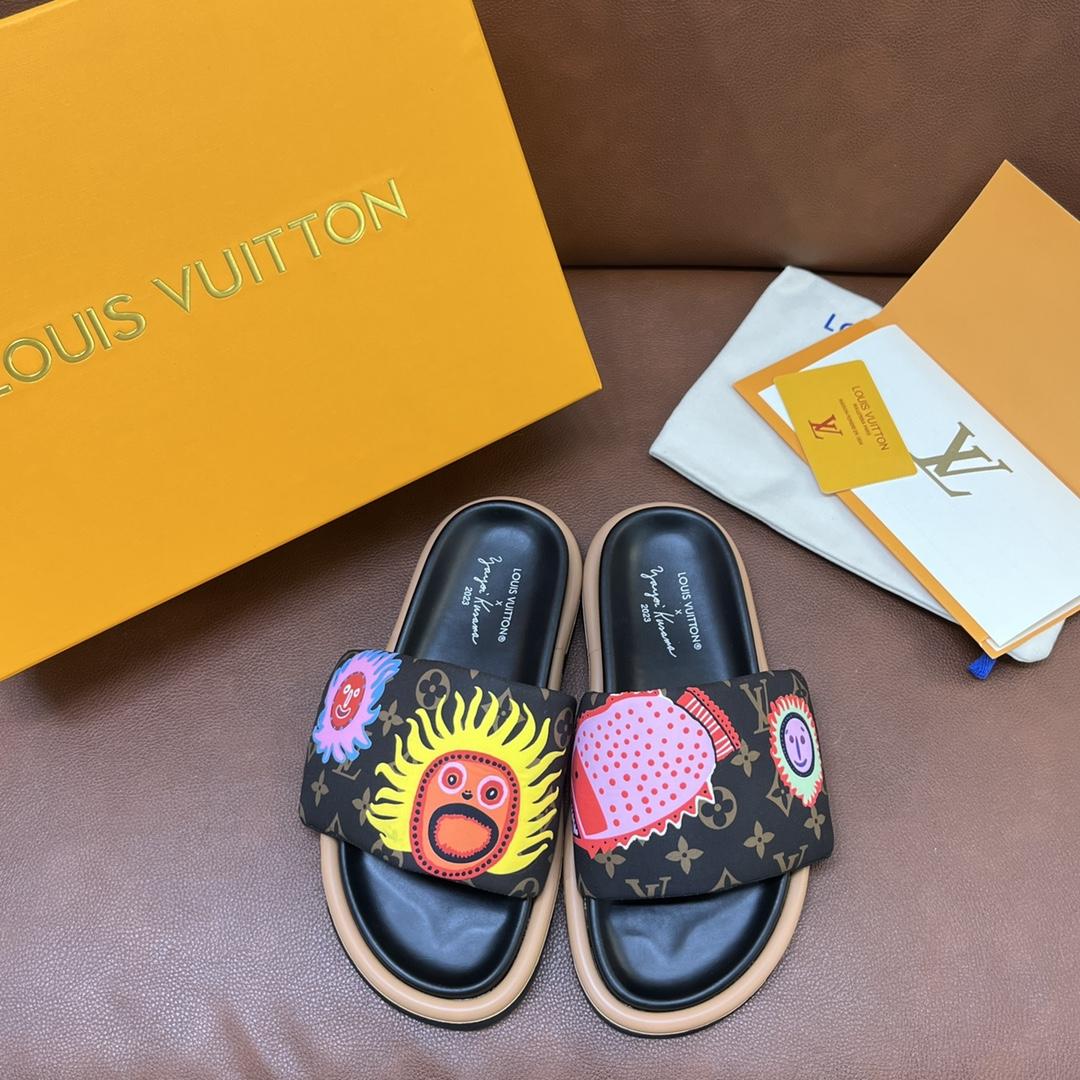 Louis Vuitton LV x YK Pool Pillow Flat Comfort Mule   1ABD8T - PerfectKickZ
