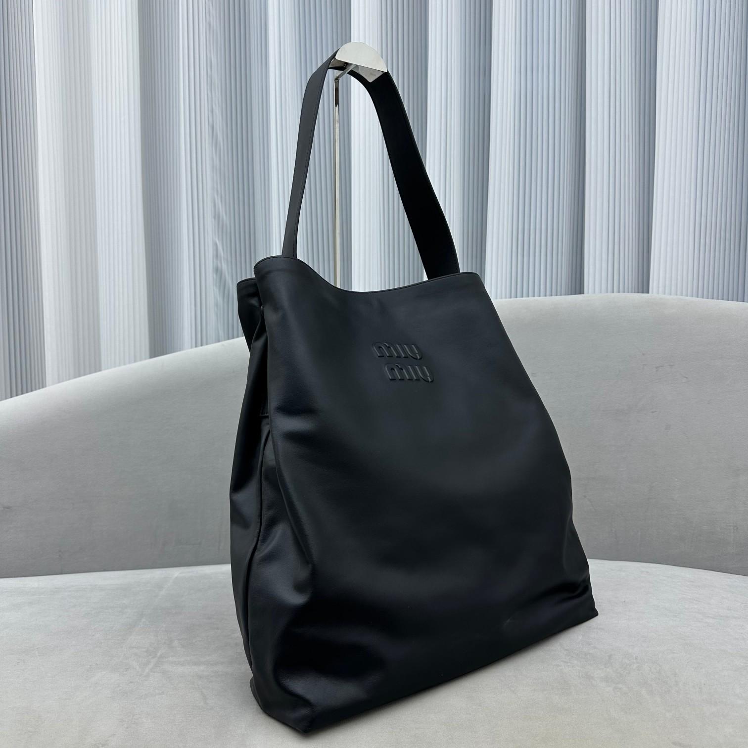 Miu Miu Leather Shoulder Bag  - PerfectKickZ