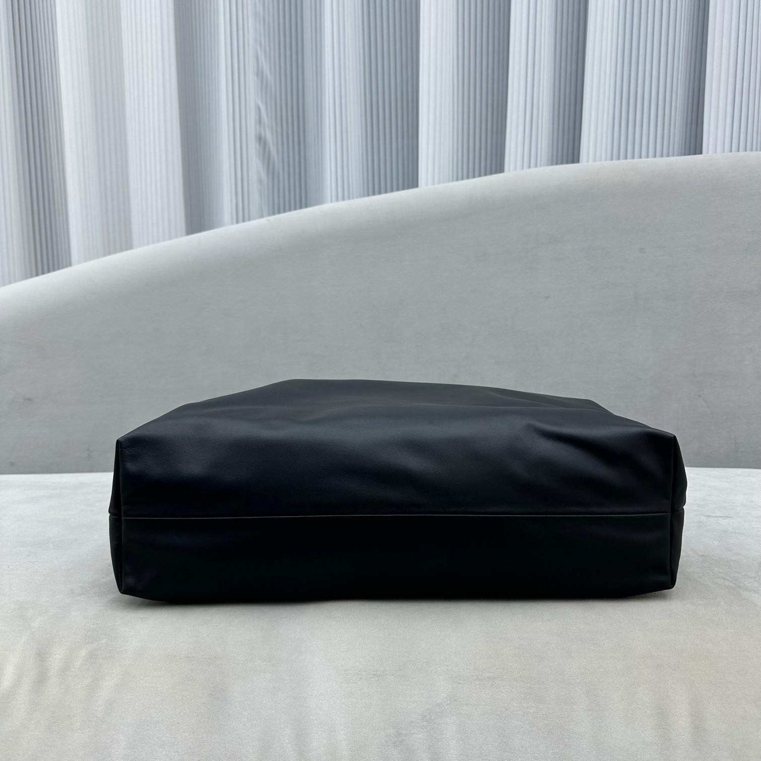 Miu Miu Leather Shoulder Bag  - PerfectKickZ