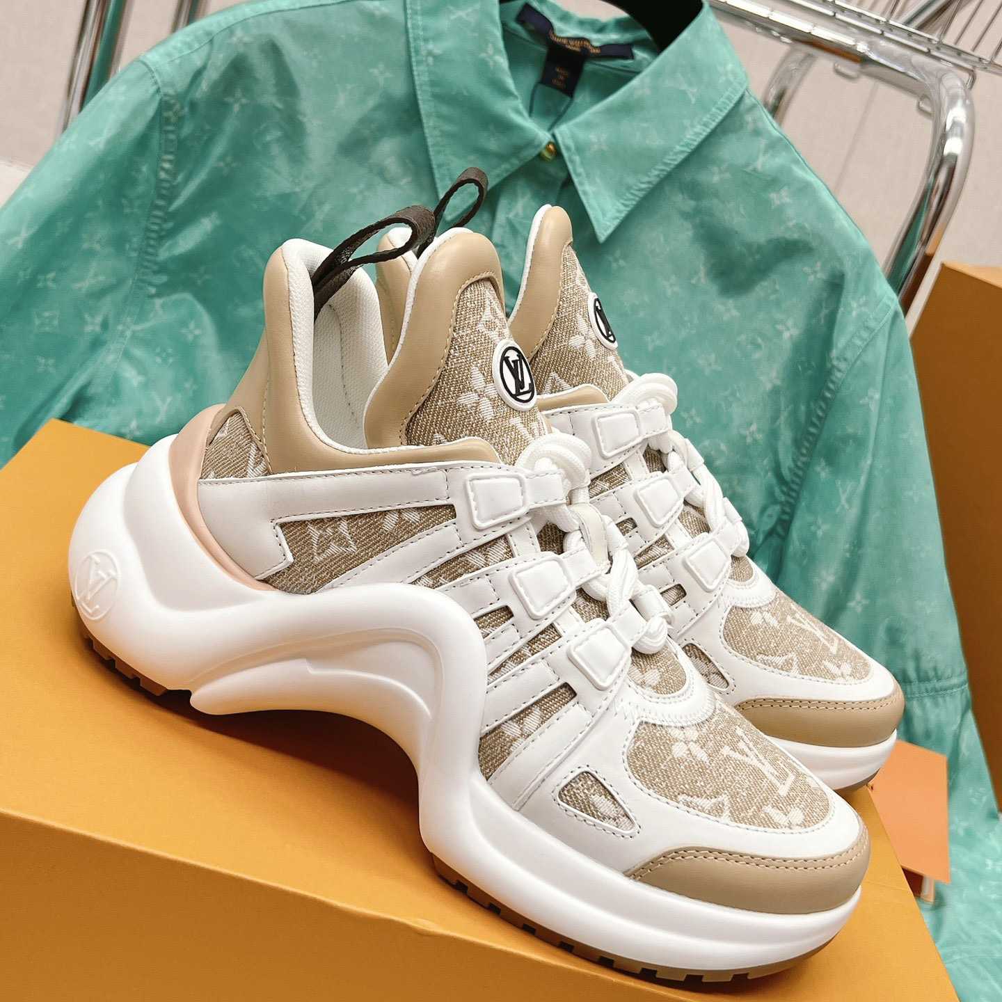 Louis Vuitton LV Archlight Trainers  (upon uk size)    1AB313 - PerfectKickZ