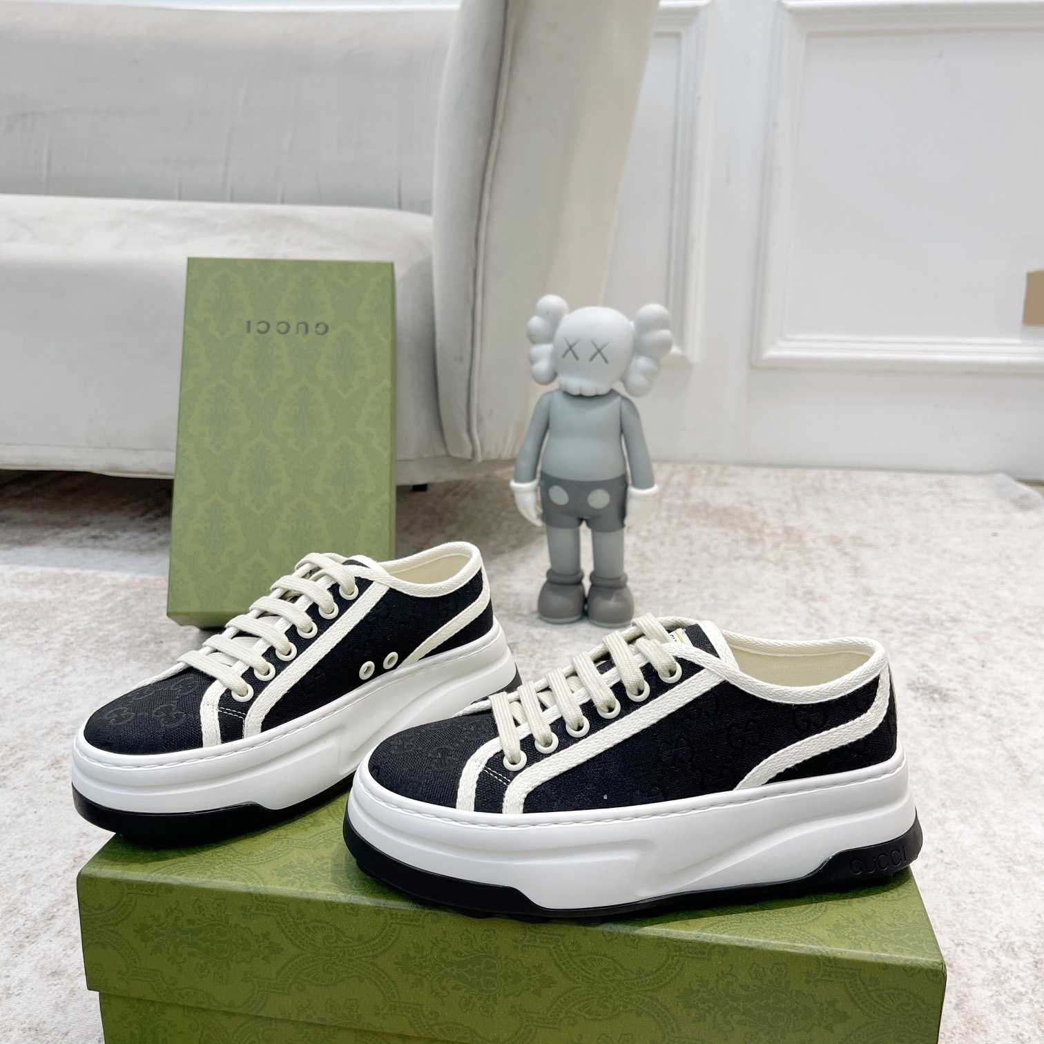 Gucci Women's GG Sneaker - PerfectKickZ
