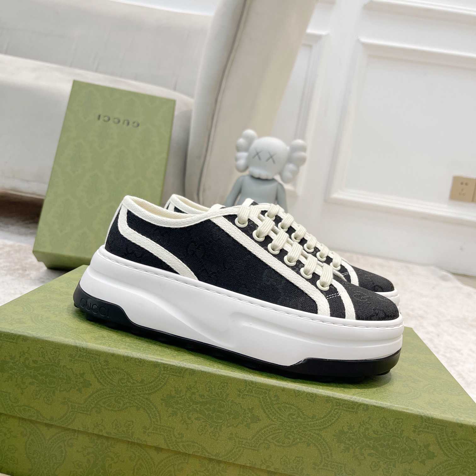 Gucci Women's GG Sneaker - PerfectKickZ