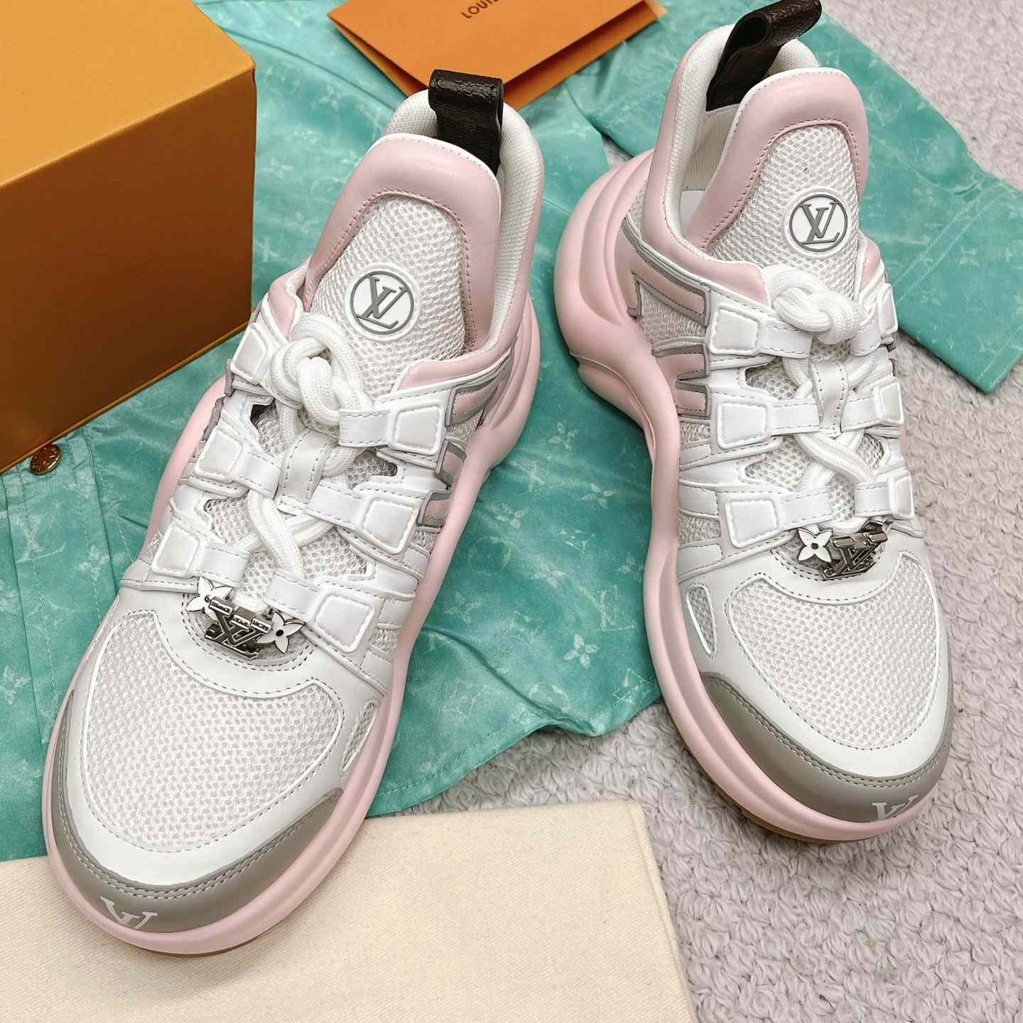 Louis Vuitton LV Archlight Trainers  (upon uk size)     - 