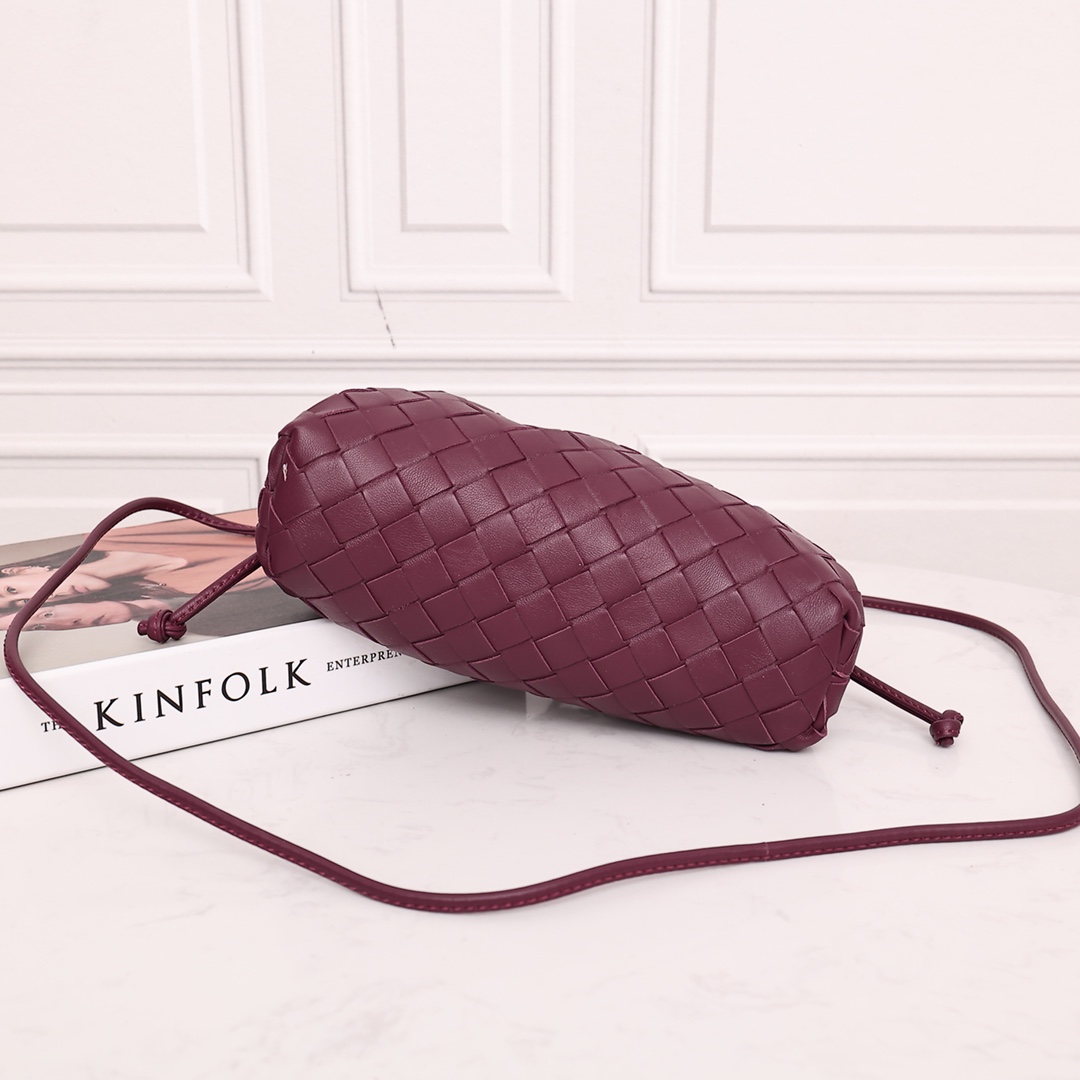 Bottega Veneta Mini Pouch - PerfectKickZ