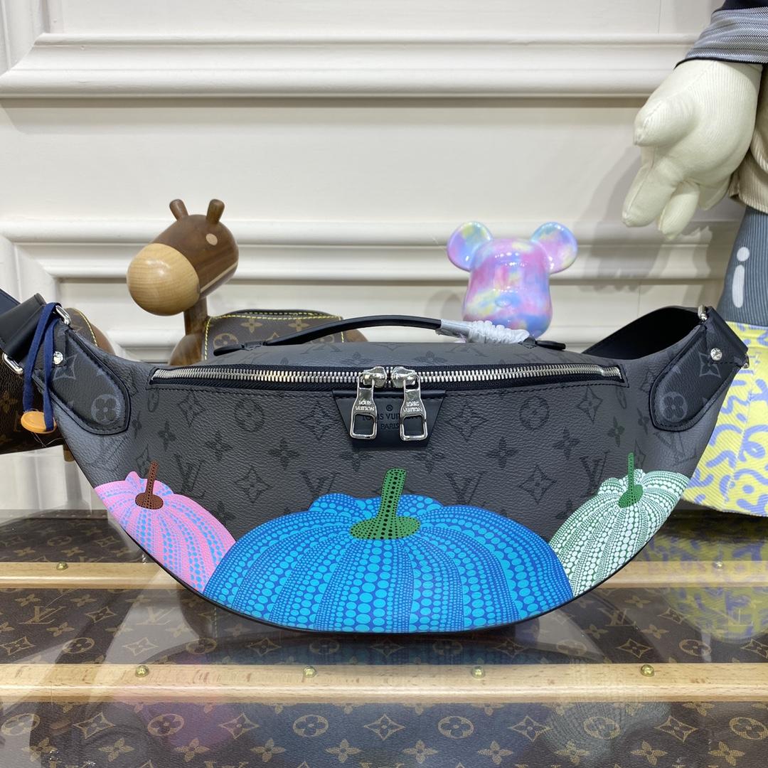 Louis Vuitton LV x YK Maxi Bumbag (47-20-9cm)   M46436 - PerfectKickZ