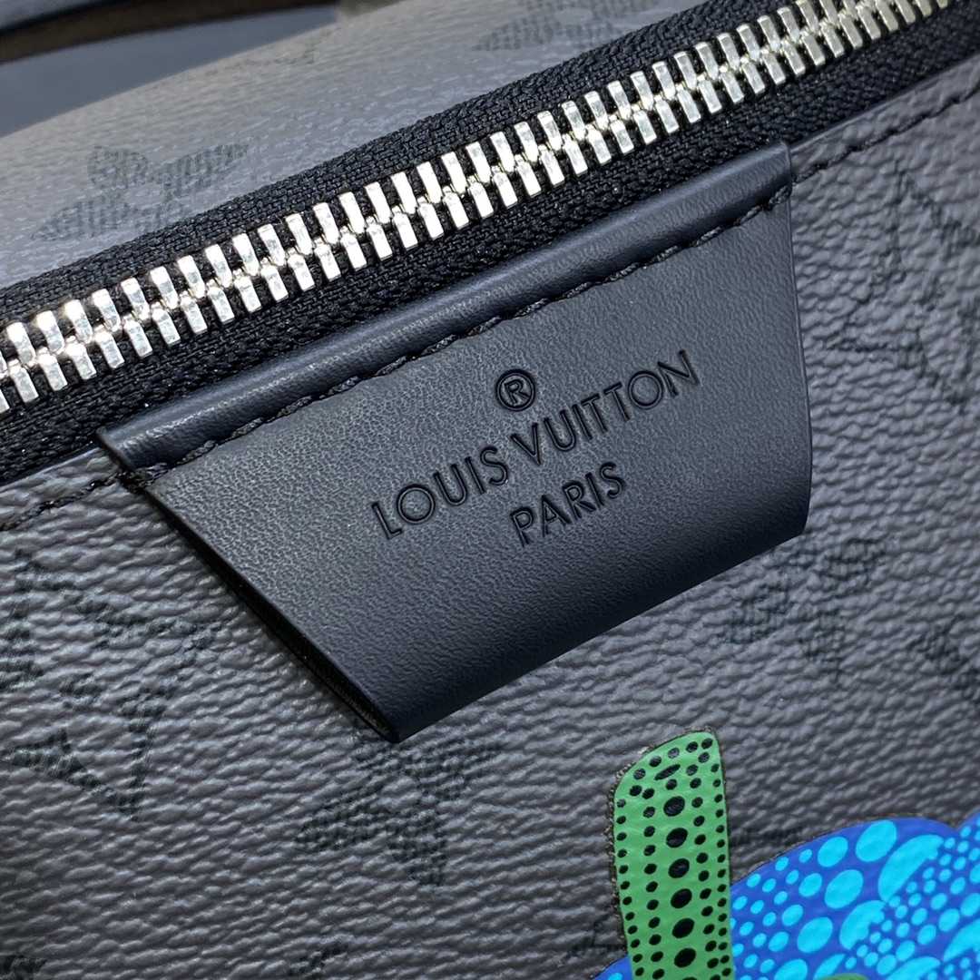 Louis Vuitton LV x YK Maxi Bumbag (47-20-9cm)   M46436 - PerfectKickZ