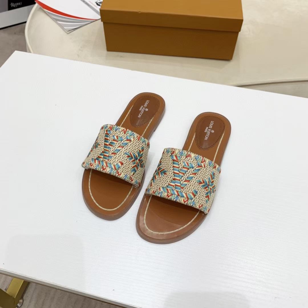 Louis Vuitton Lock It Flat Mule - 
