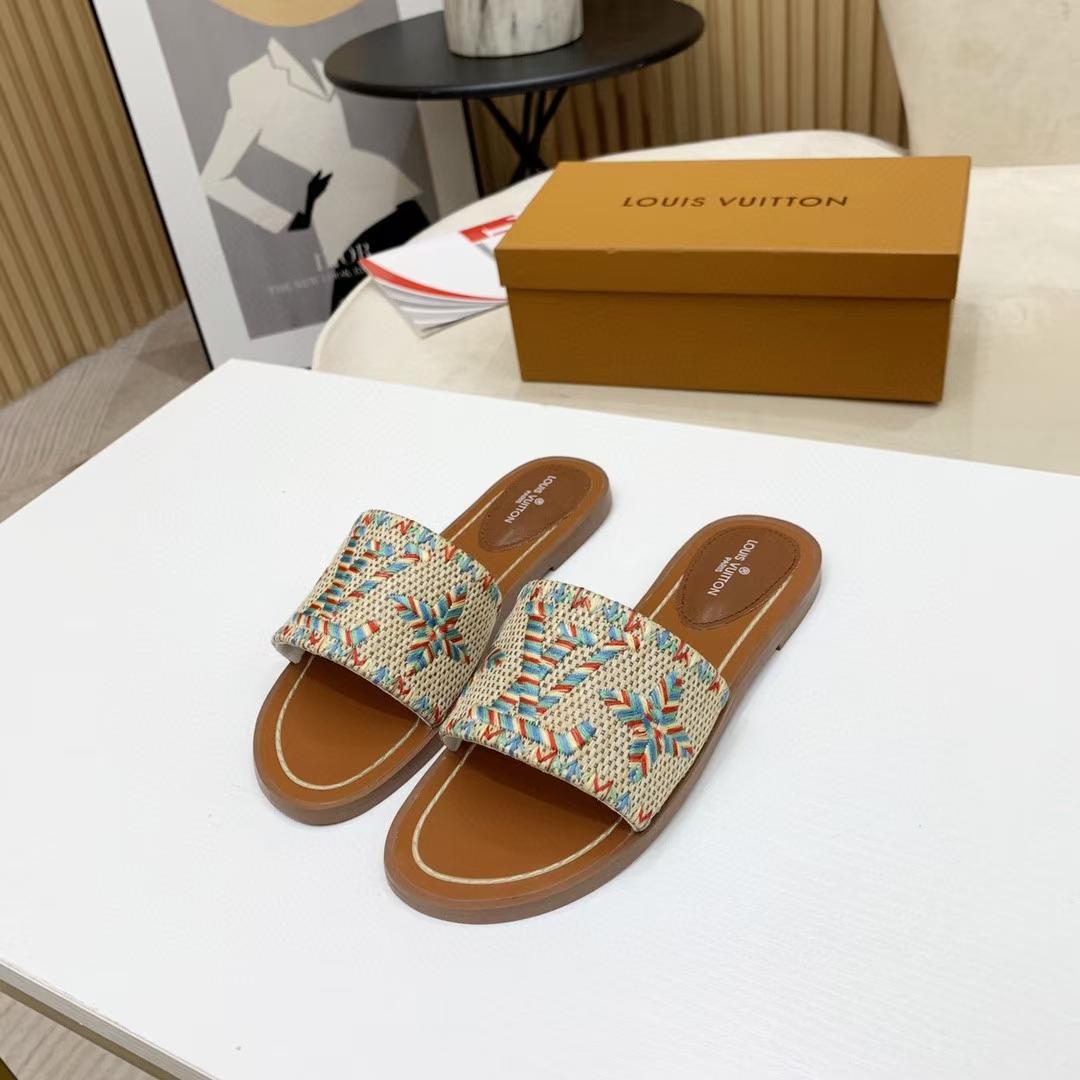 Louis Vuitton Lock It Flat Mule - 