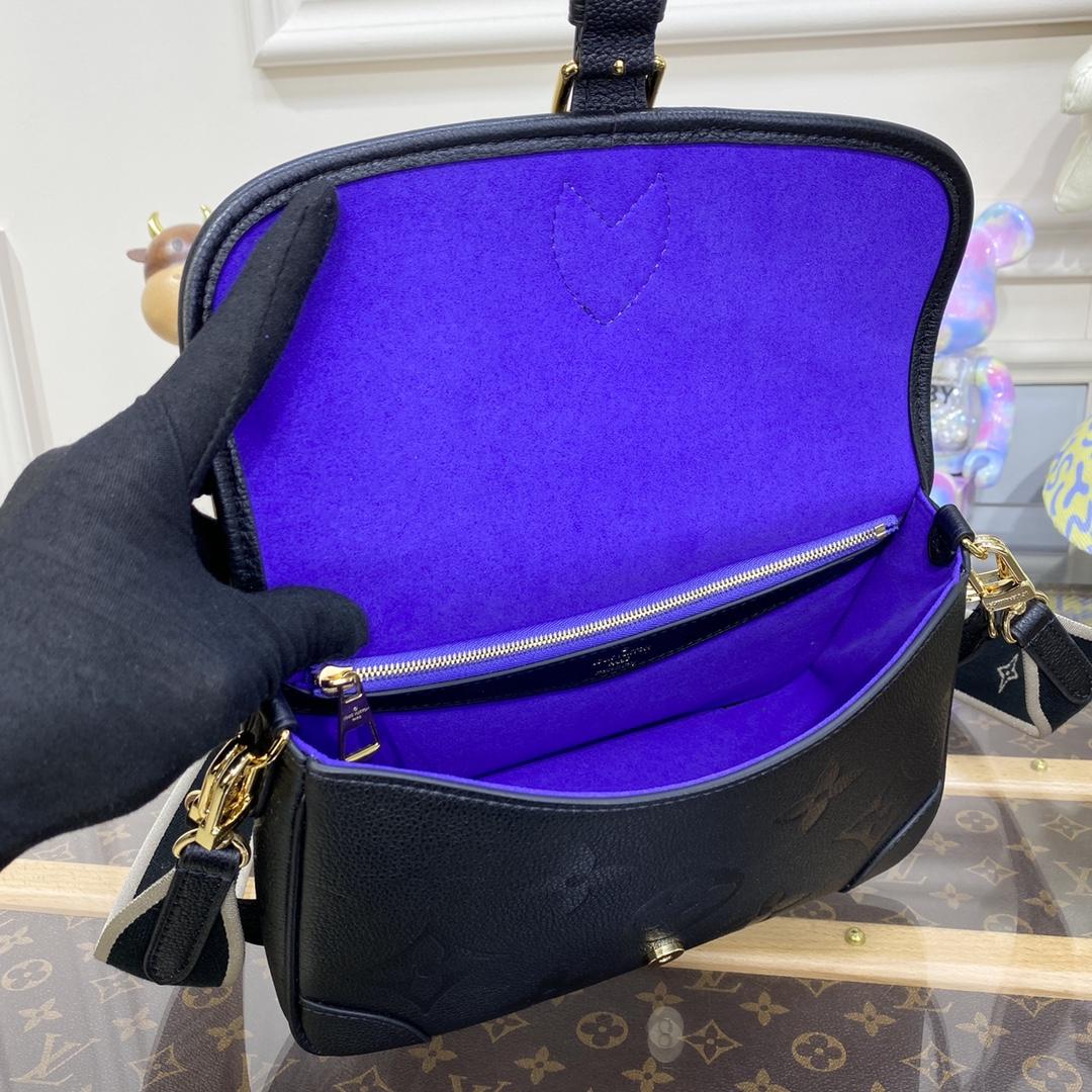 Louis Vuitton Diane (23 x 16 x 8.5cm)  M46386 - PerfectKickZ
