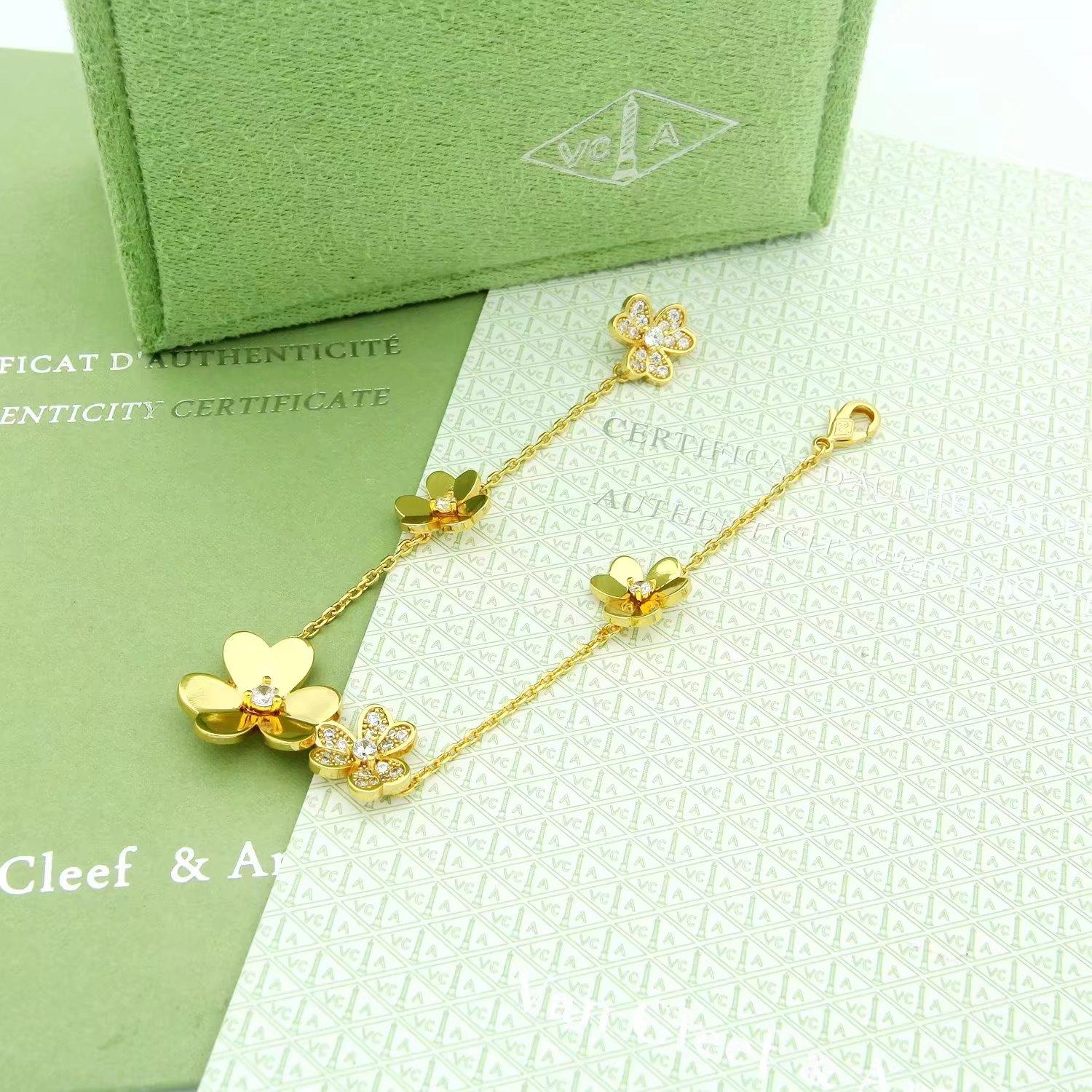 Van Cleef & Arpels Frivole bracelet, 5 Flowers - PerfectKickZ