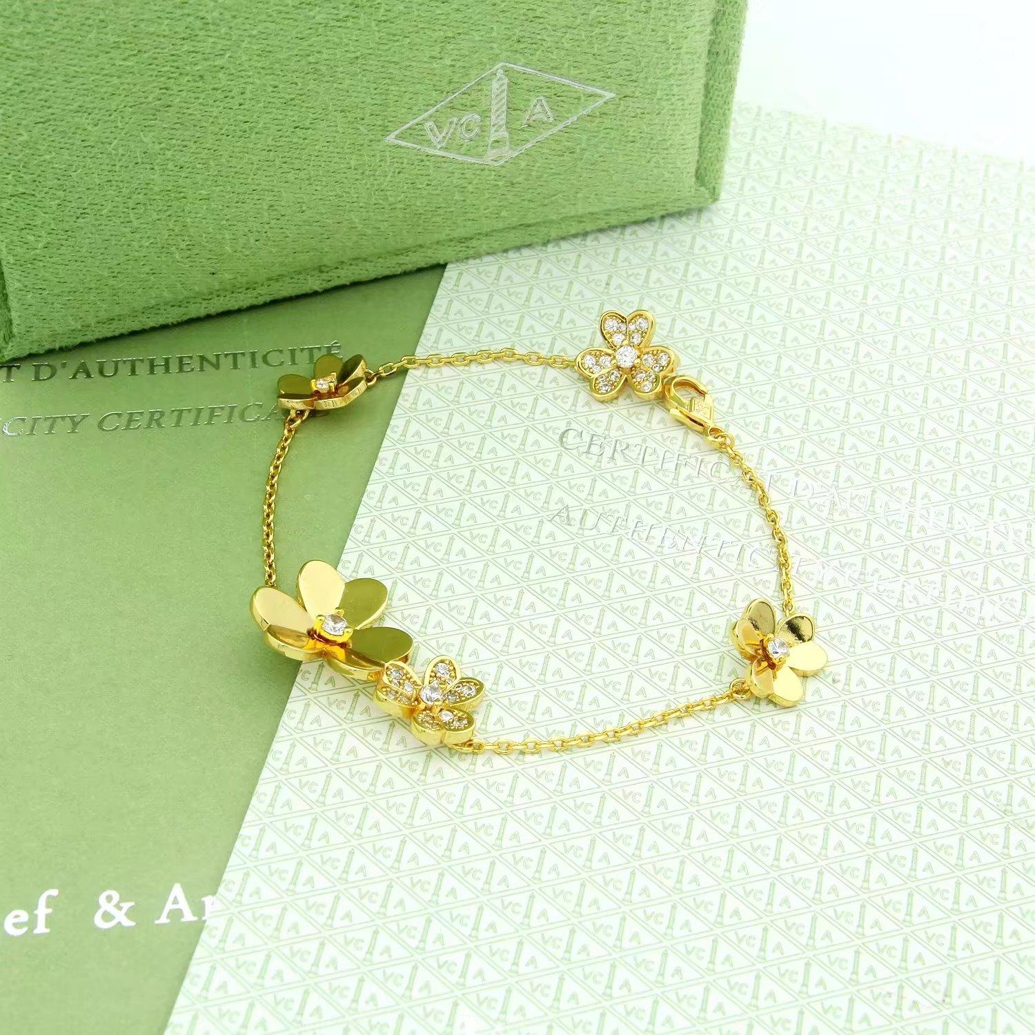 Van Cleef & Arpels Frivole bracelet, 5 Flowers - PerfectKickZ