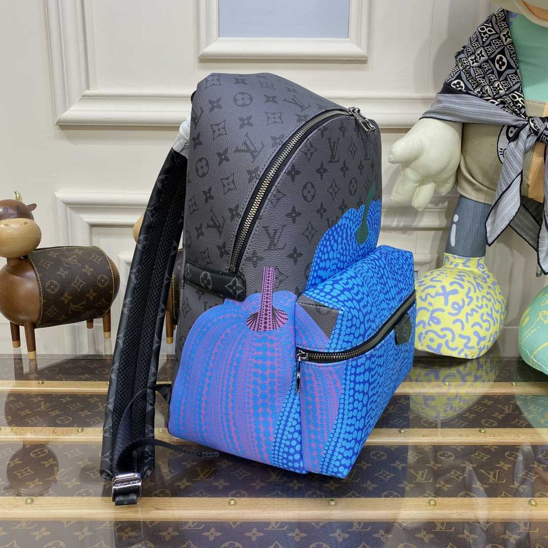 Louis Vuitton LV x YK Discovery Backpack (30*40*20cm)    M46440 - PerfectKickZ