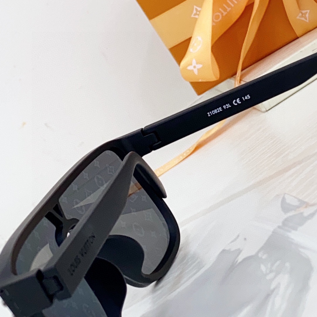 Louis Vuitton LV Waimea Sunglasses   Z1082 - PerfectKickZ