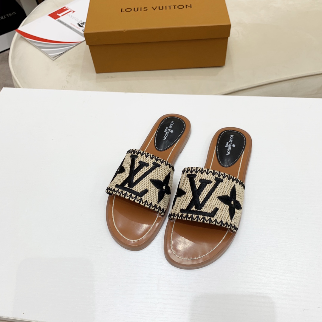 Louis Vuitton Lock It Flat Mule - PerfectKickZ