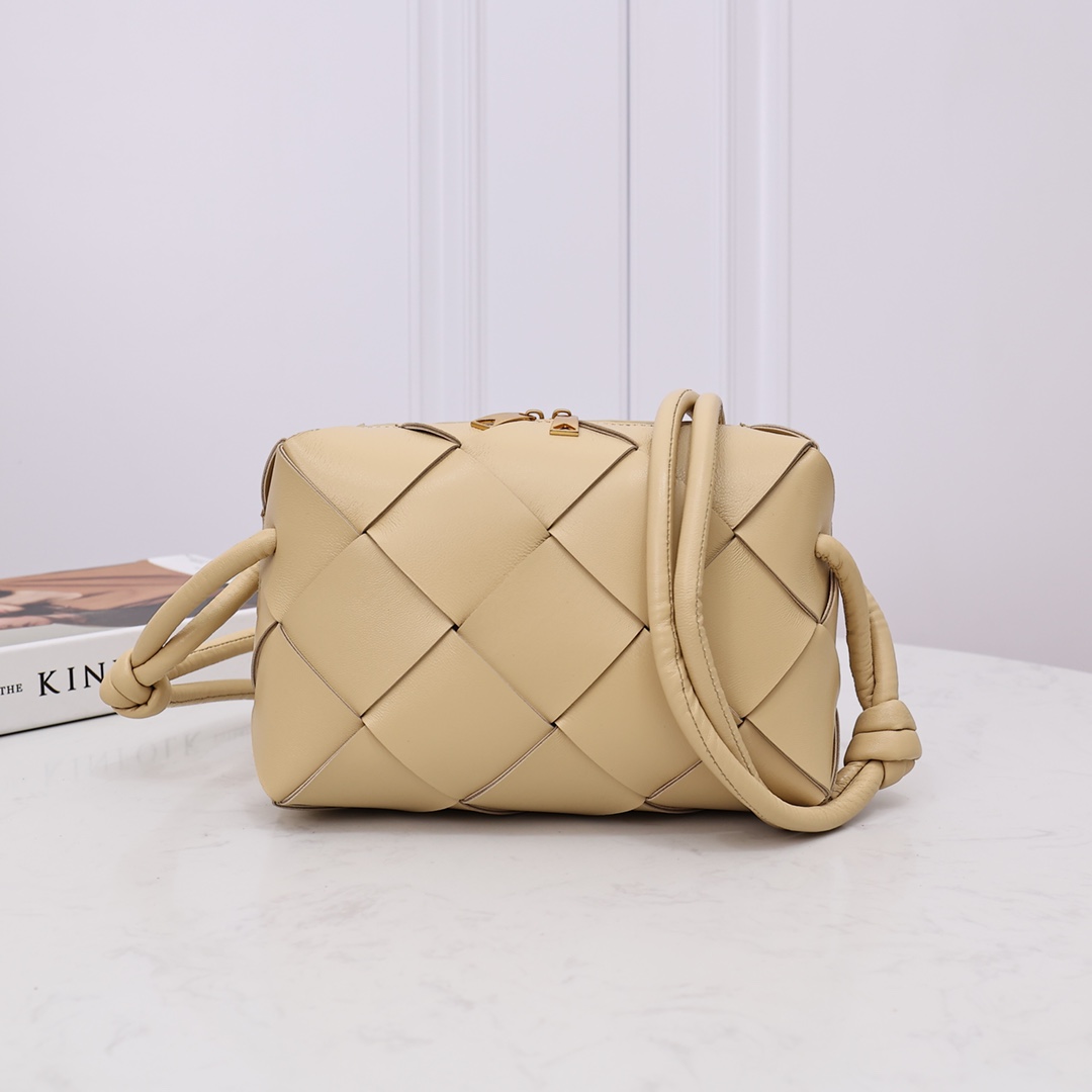 Bottega Veneta Small Cassette Camera Bag - PerfectKickZ