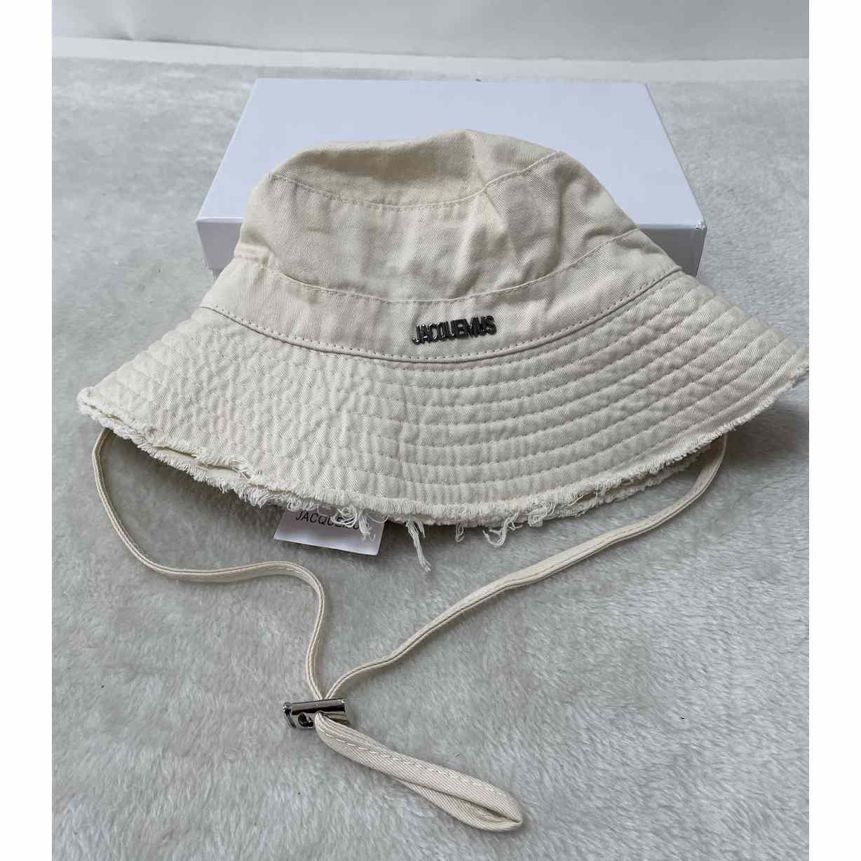 Jacquemus Le bob Artichaut Large Brim Bucket Hat - PerfectKickZ