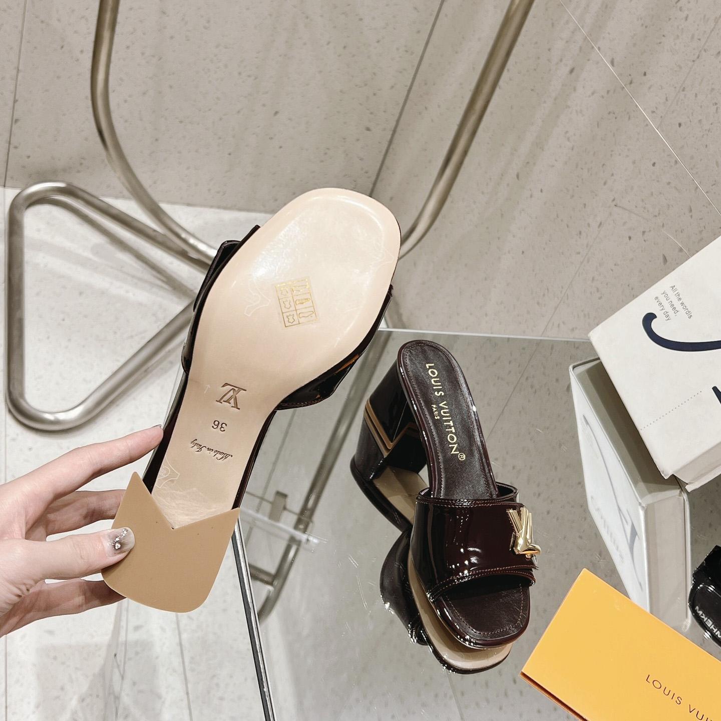 Louis Vuitton Shake Mule   1ABIDW - PerfectKickZ