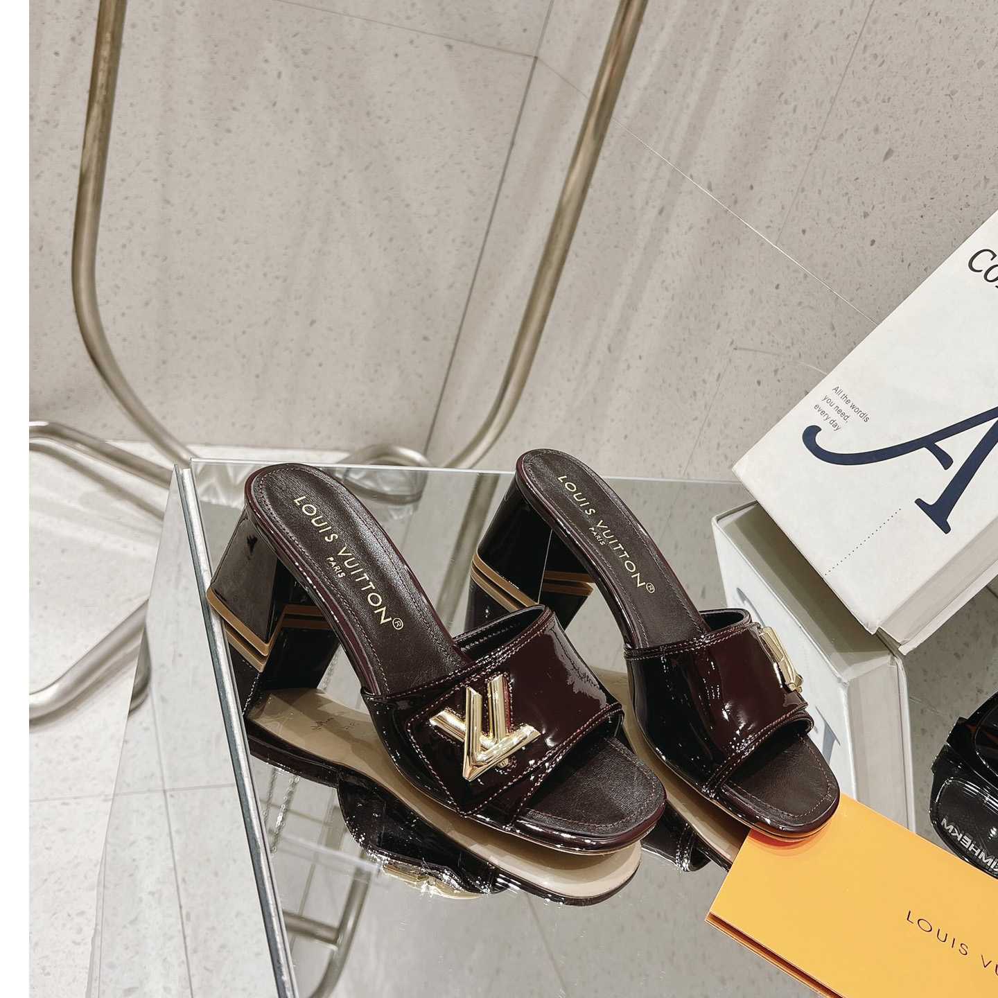 Louis Vuitton Shake Mule   1ABIDW - PerfectKickZ