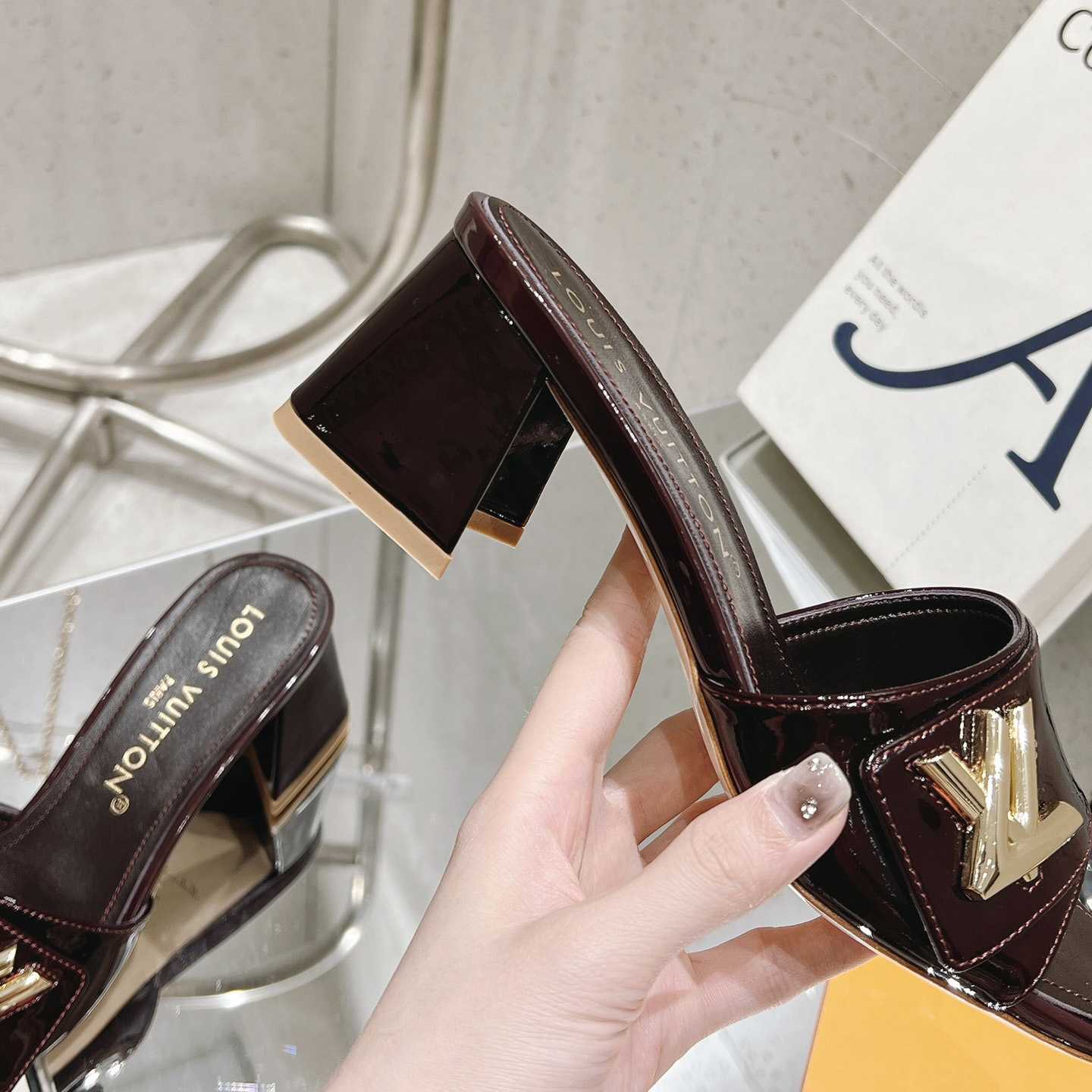 Louis Vuitton Shake Mule   1ABIDW - PerfectKickZ
